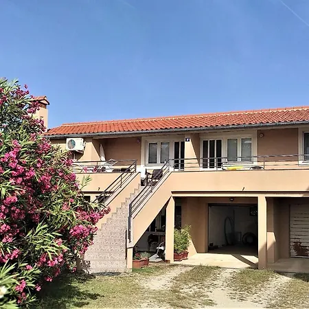 Remi Apartman *