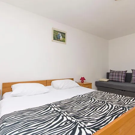 Apartman Remi *
